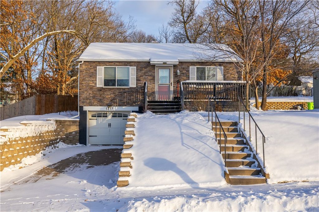 Photo of 1217 Boulevard Place, Eau Claire, WI 54703 (MLS # 1597379)