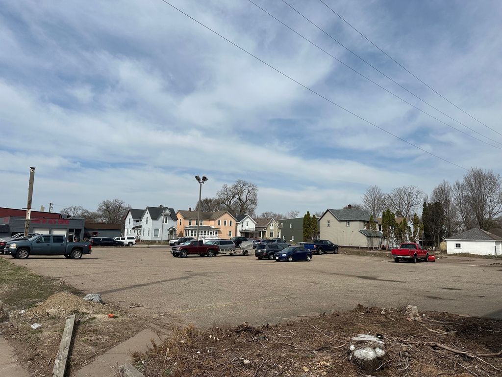 Photo of 415 N Barstow Street, Eau Claire, WI 54703 (MLS # 1599829)