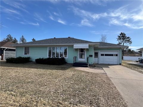321 W Tyler Avenue Eau Claire WI 54701