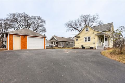 1421 Omaha Street Eau Claire WI 54703