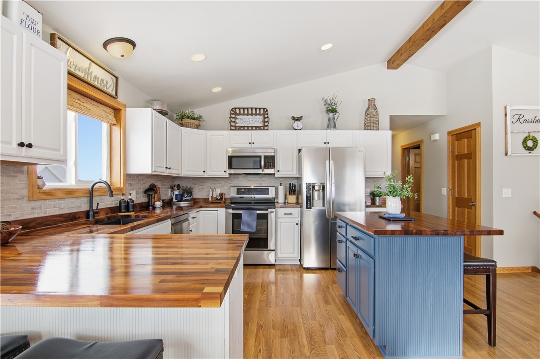 908 Mooring Line Drive