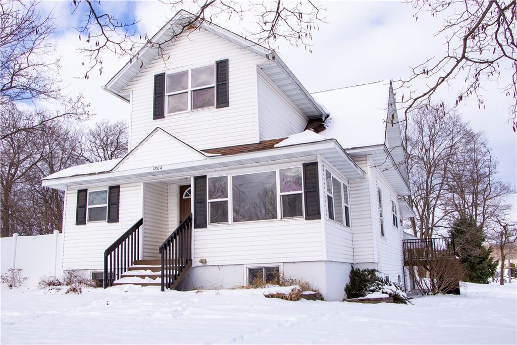 Photo of 1804 Cameron Street, Eau Claire, WI 54703 (MLS # 1597348)