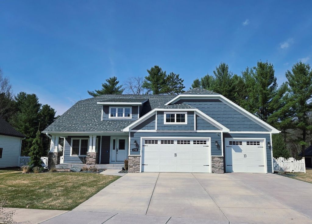 Photo of 3746 Crest Ridge Court, Eau Claire, WI 54701 (MLS # 1599862)