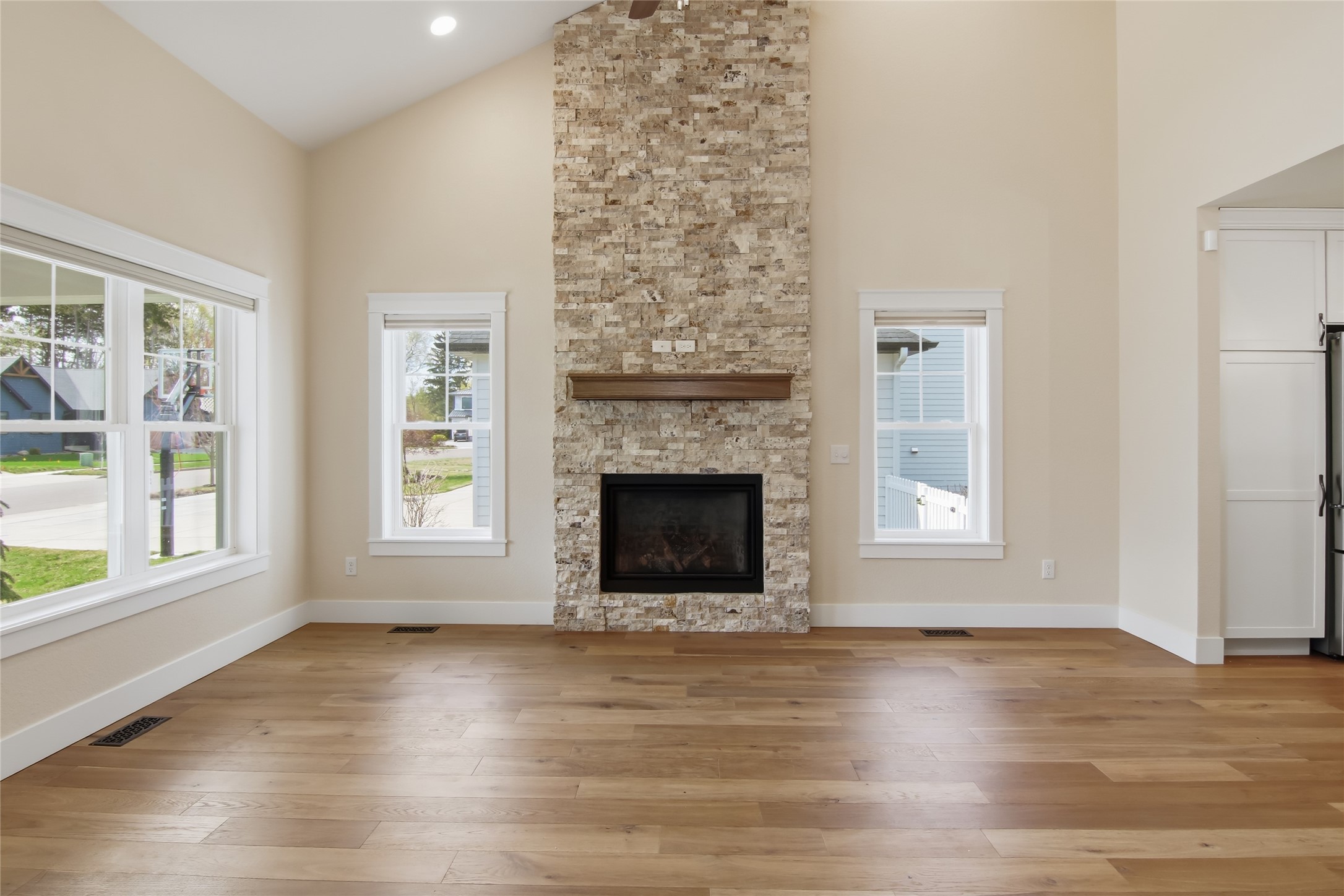 3746 Crest Ridge Court
