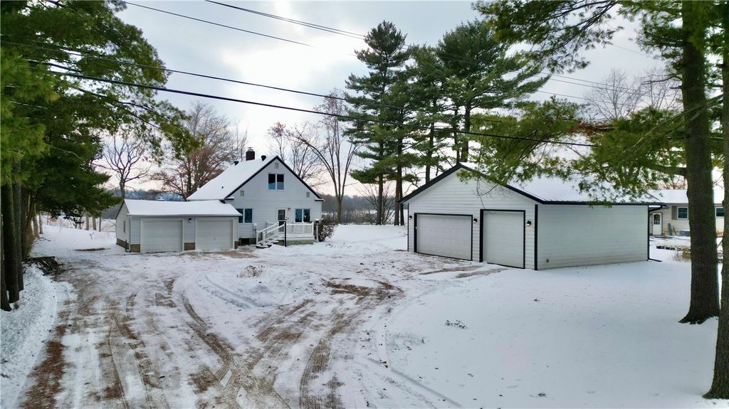 Photo of 1906 Welsh Drive, Eau Claire, WI 54703 (MLS # 1597363)