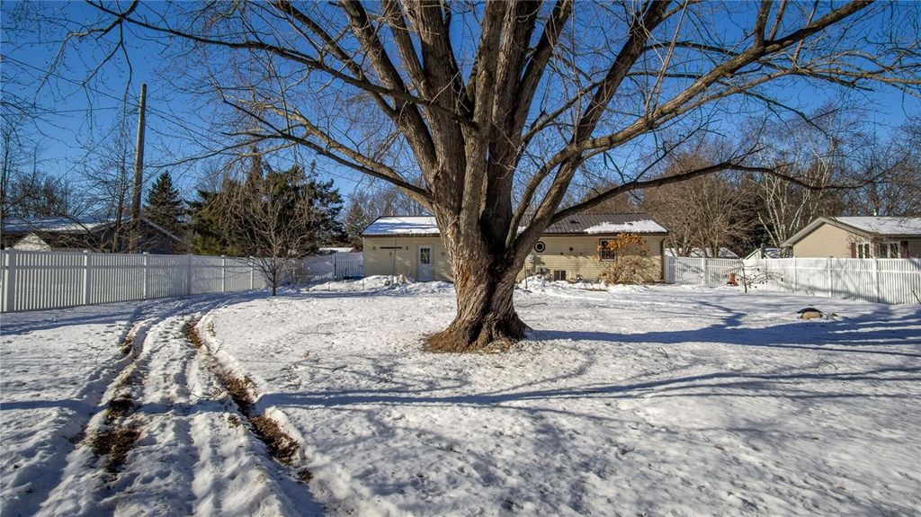 Photo of 3319 Eastlawn Street, Eau Claire, WI 54703 (MLS # 1597909)