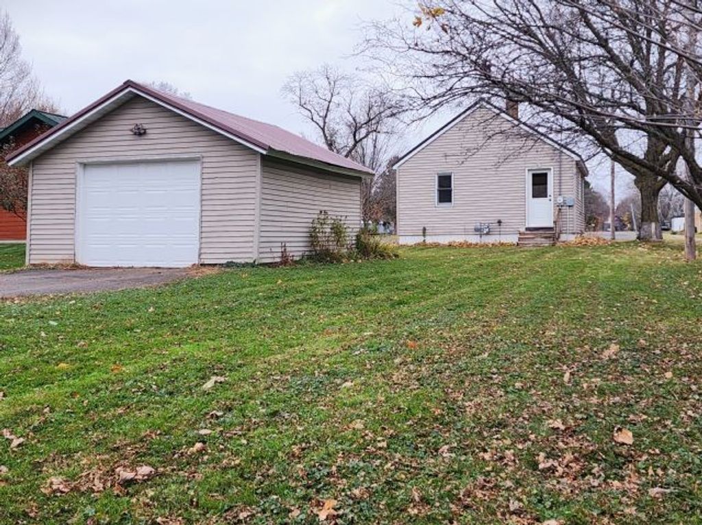 Photo of 515 S 5th Street, Luck, WI 54853 (MLS # 1596994)