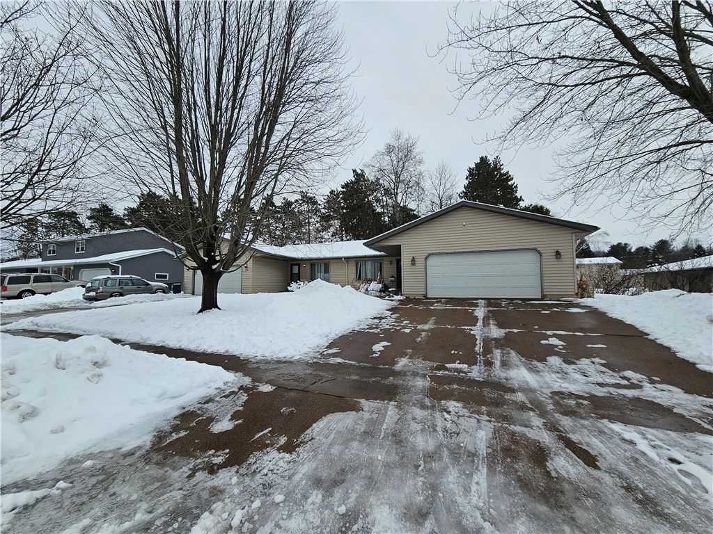 Photo of 3401-3403 Garner Street 1-2 #1-2, Eau Claire, WI 54701 (MLS # 1597851)