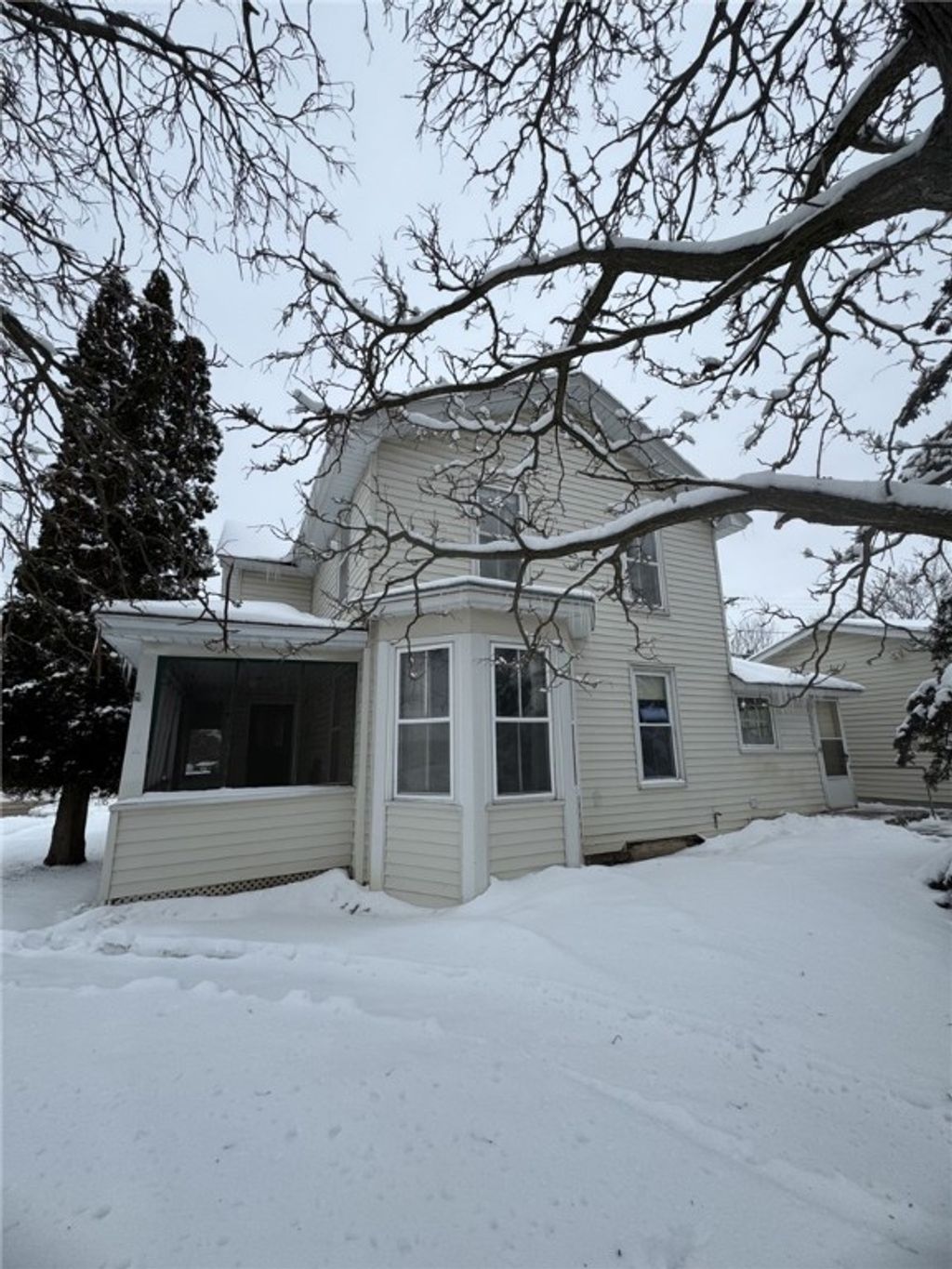 Photo of 803 Jefferson Avenue, Chippewa Falls, WI 54729 (MLS # 1597720)