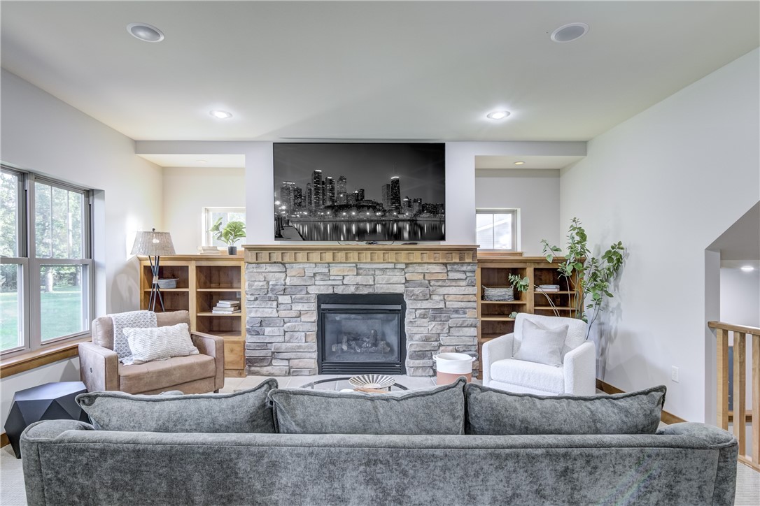 907 Sandalwood Drive