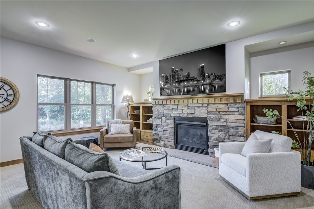 907 Sandalwood Drive