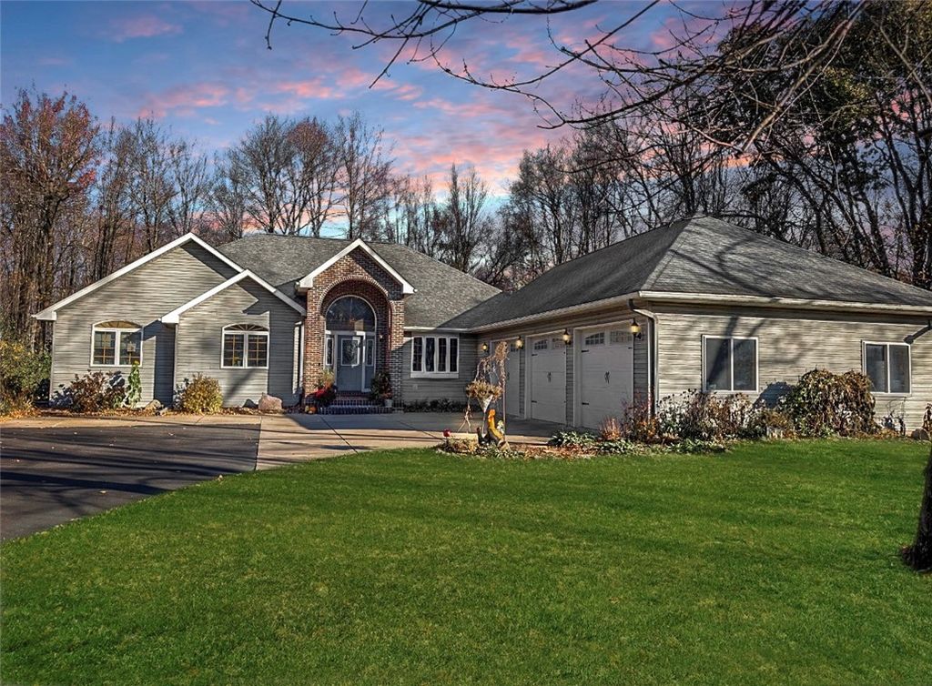 Photo of 7888 W Folsom Street, Eau Claire, WI 54703 (MLS # 1596998)