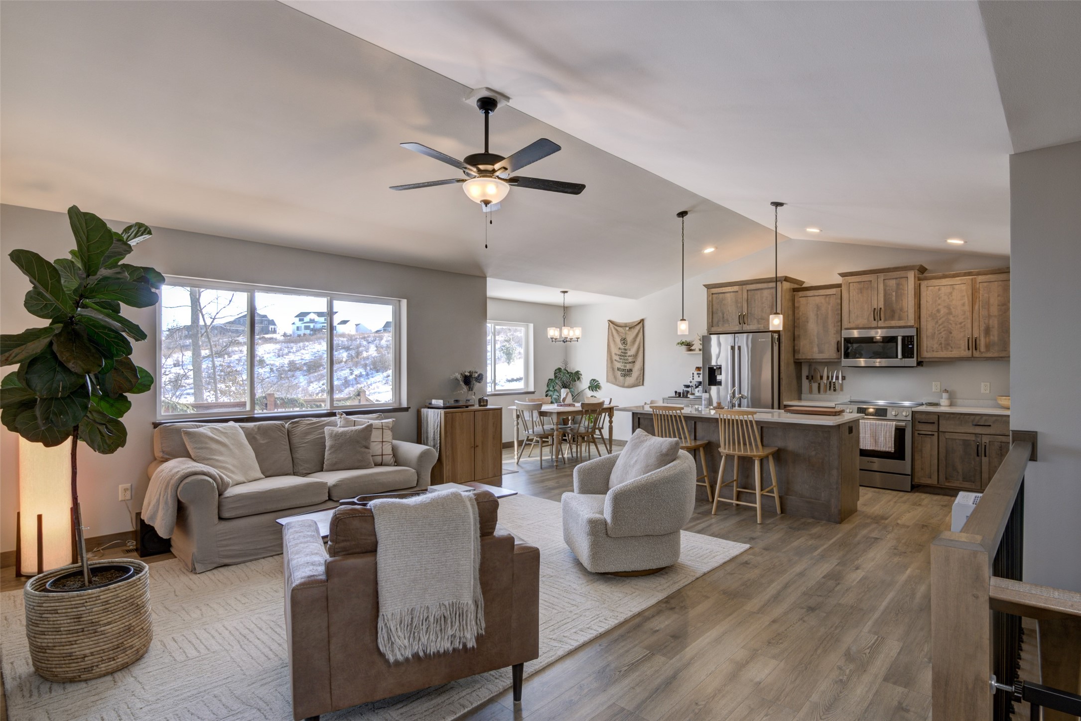 506 Hagman Street 25