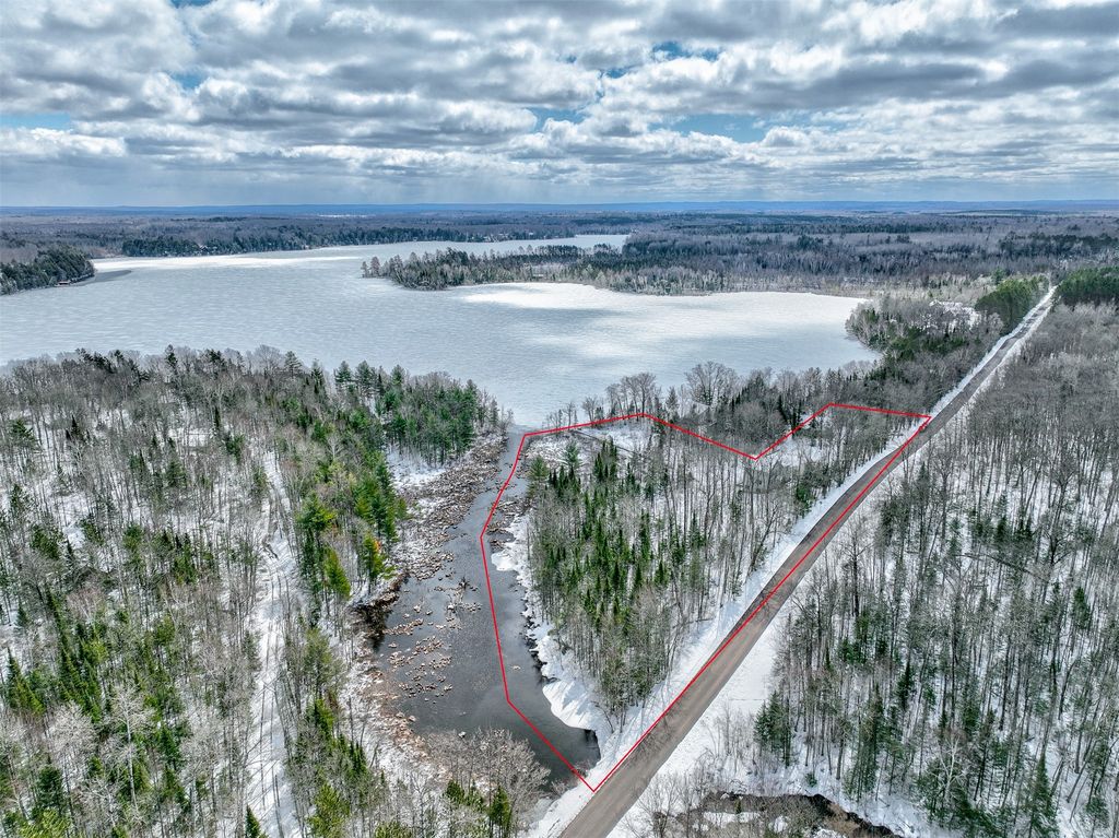 Photo of 47660 N Diamond Lake Drive, Cable, WI 54821 (MLS # 1599878)
