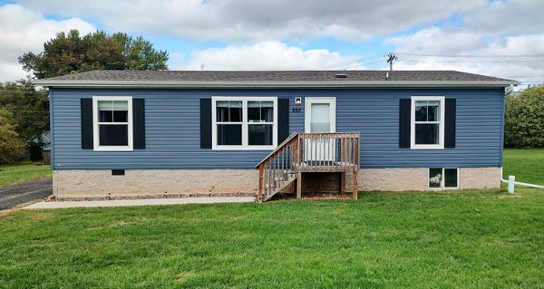 250 E MD ST, CADOTT, WI 54727 - Image 582180cbca149cf8fa45ac0f4c9fcdf2/1730503765