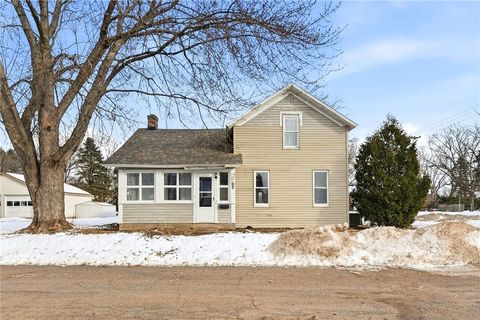 555 Irvine Street Chippewa Falls WI 54729