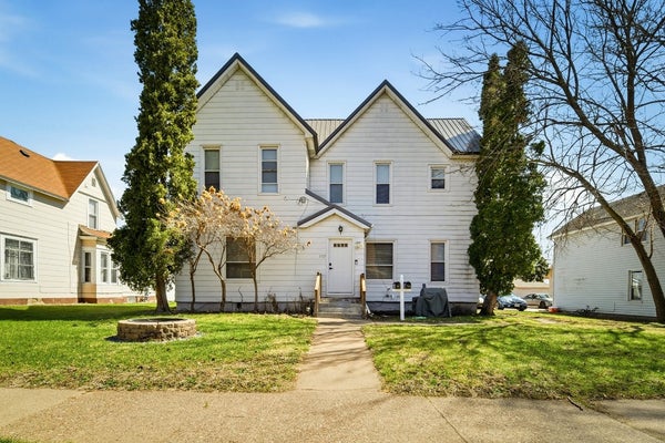 1715 BABCOCK ST # 1, EAU CLAIRE, WI 54703 - Image 60b2fb9228c3e07cd96f54e7b2d356eb/4153022631