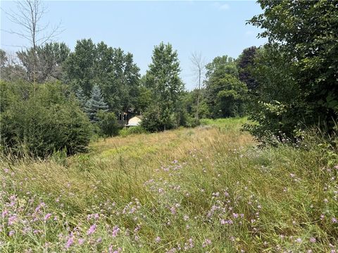 2452 Jackson Street Eau Claire WI 54703