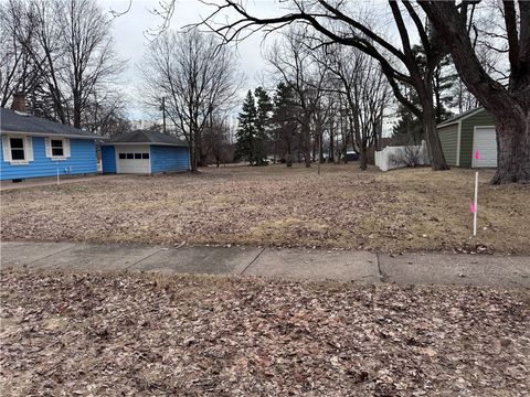 405 Long St Eau Claire WI 54703