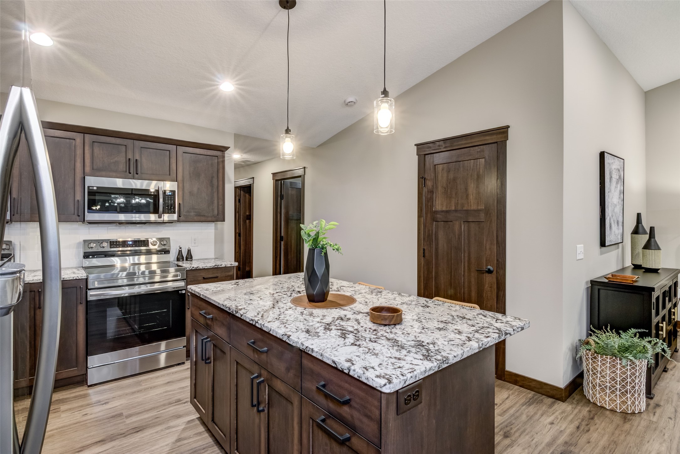 5612 Moss Trail