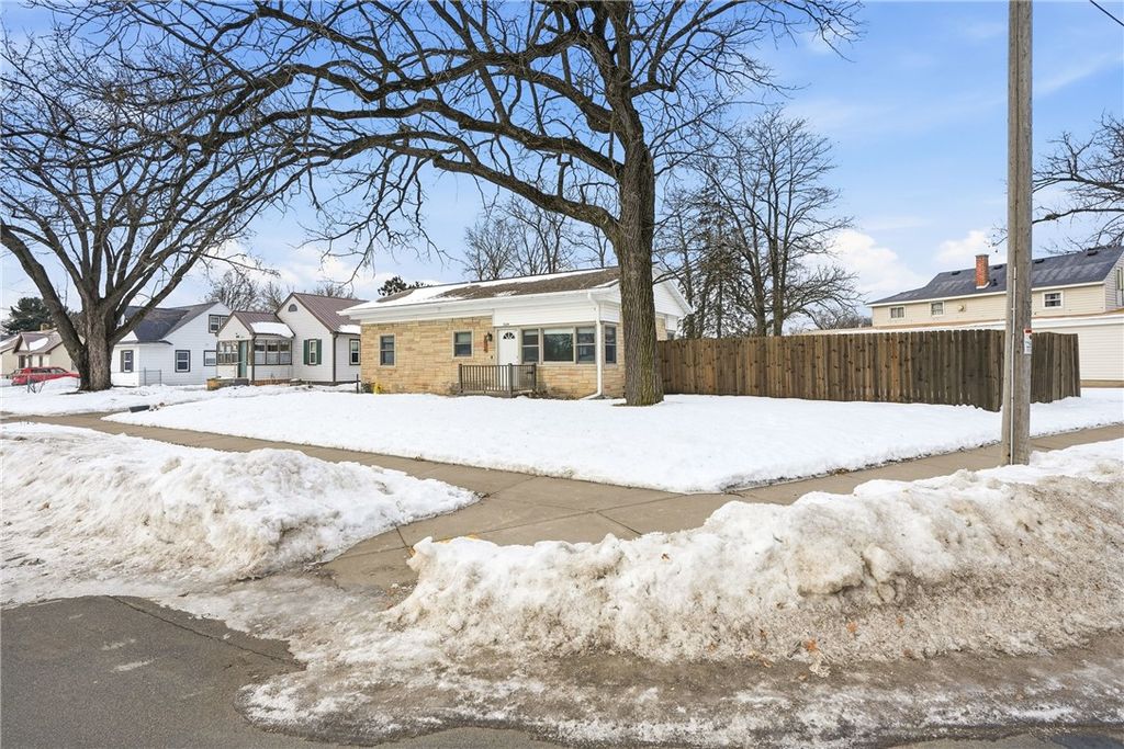 Photo of 3024 7th Street, Eau Claire, WI 54703 (MLS # 1597889)