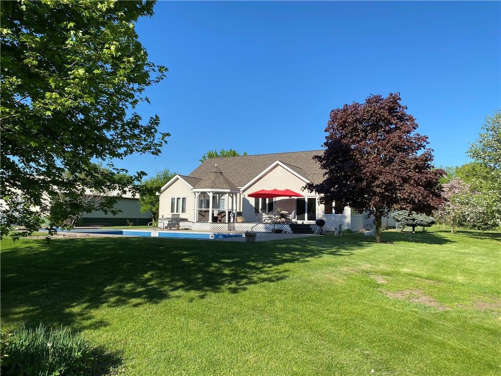 Photo of 710 260th Street, Woodville, WI 54028 (MLS # 1598076)