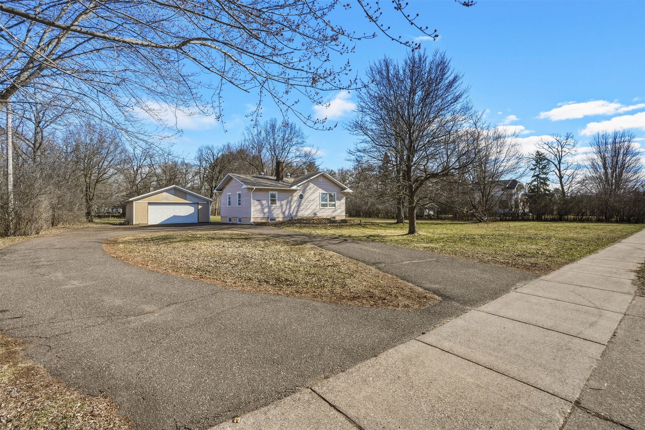 2804 North Lane