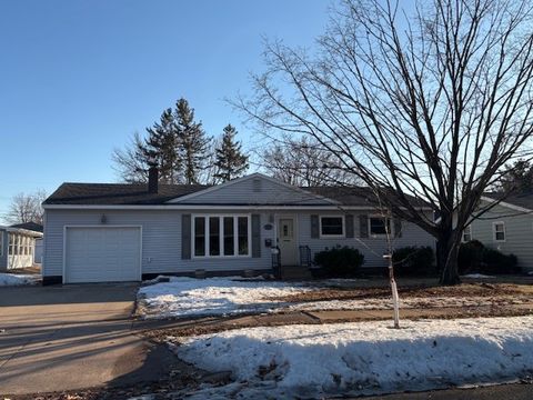 2511 Garfield Avenue Altoona WI 54720