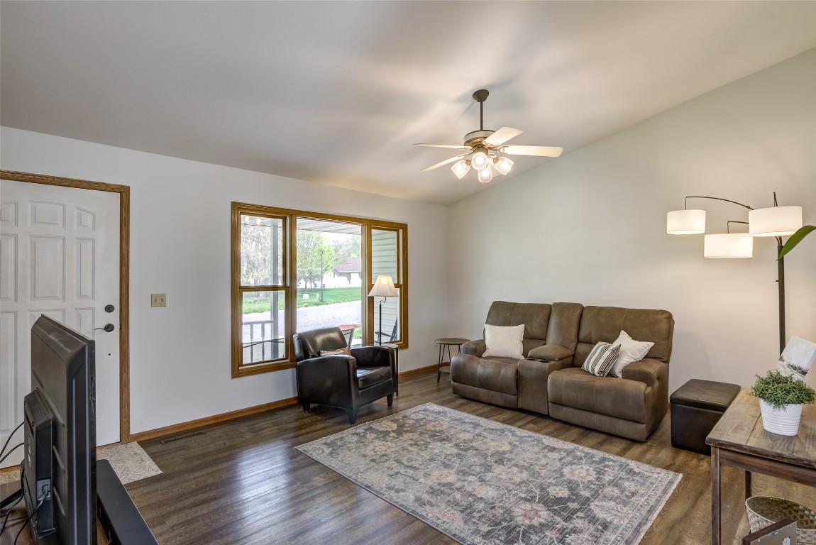 311 Glenwood Court