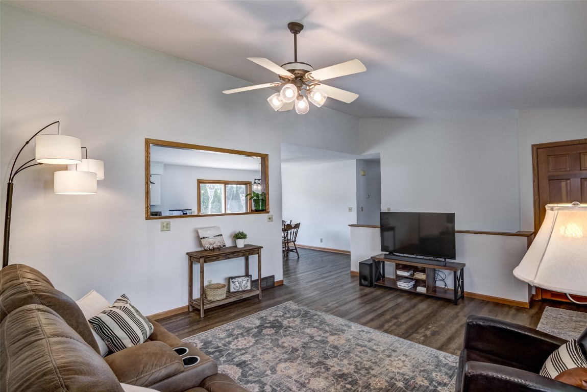311 Glenwood Court