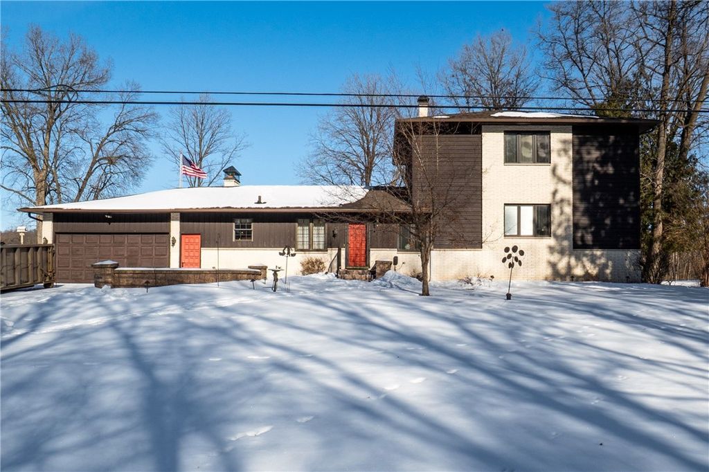 Photo of 9556 27th Avenue, Eau Claire, WI 54703 (MLS # 1598274)
