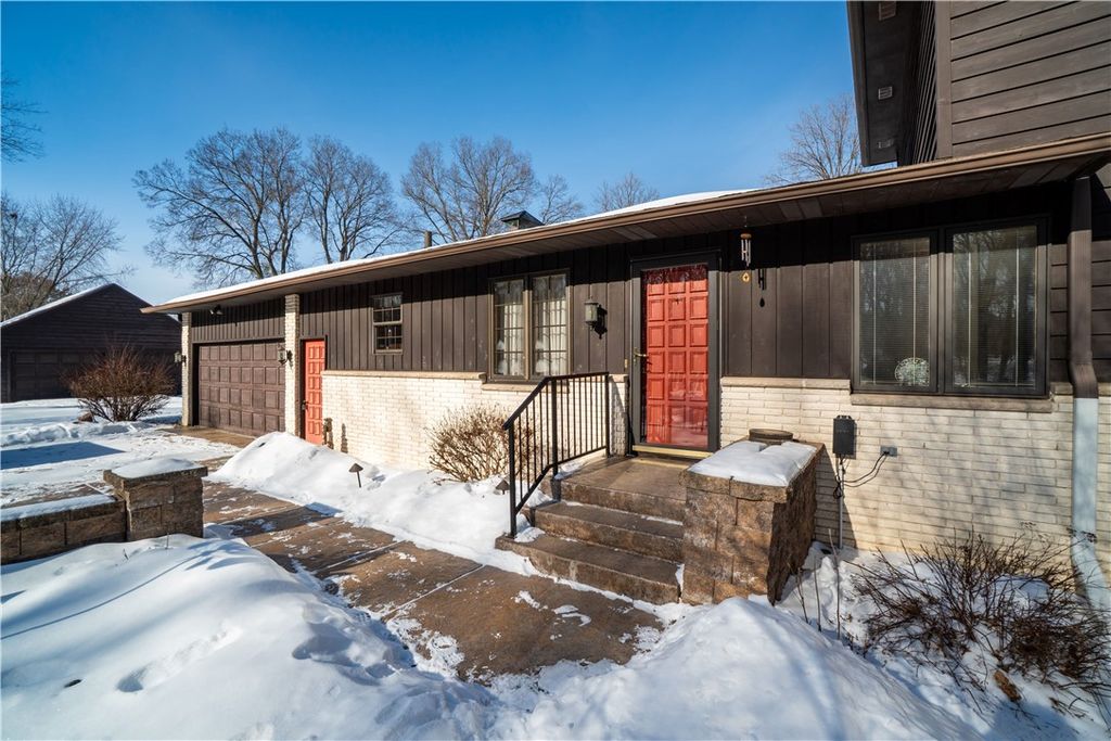 Photo of 9556 27th Avenue, Eau Claire, WI 54703 (MLS # 1598274)