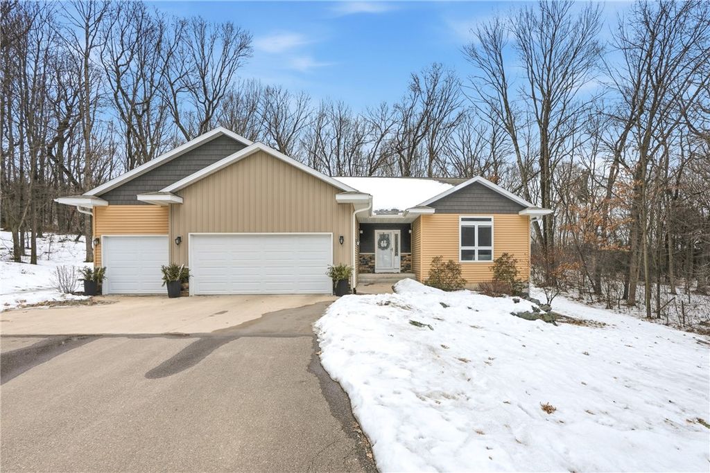 Photo of 129 Grey Friar Lane, Eau Claire, WI 54701 (MLS # 1598811)