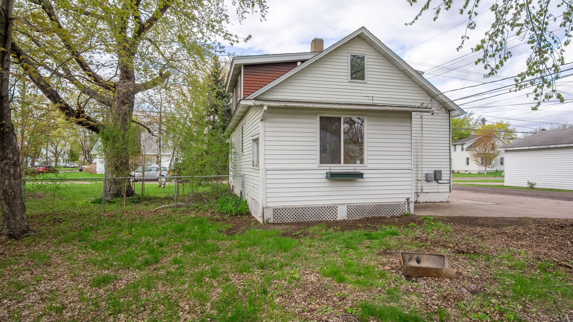 113 W Linden Street