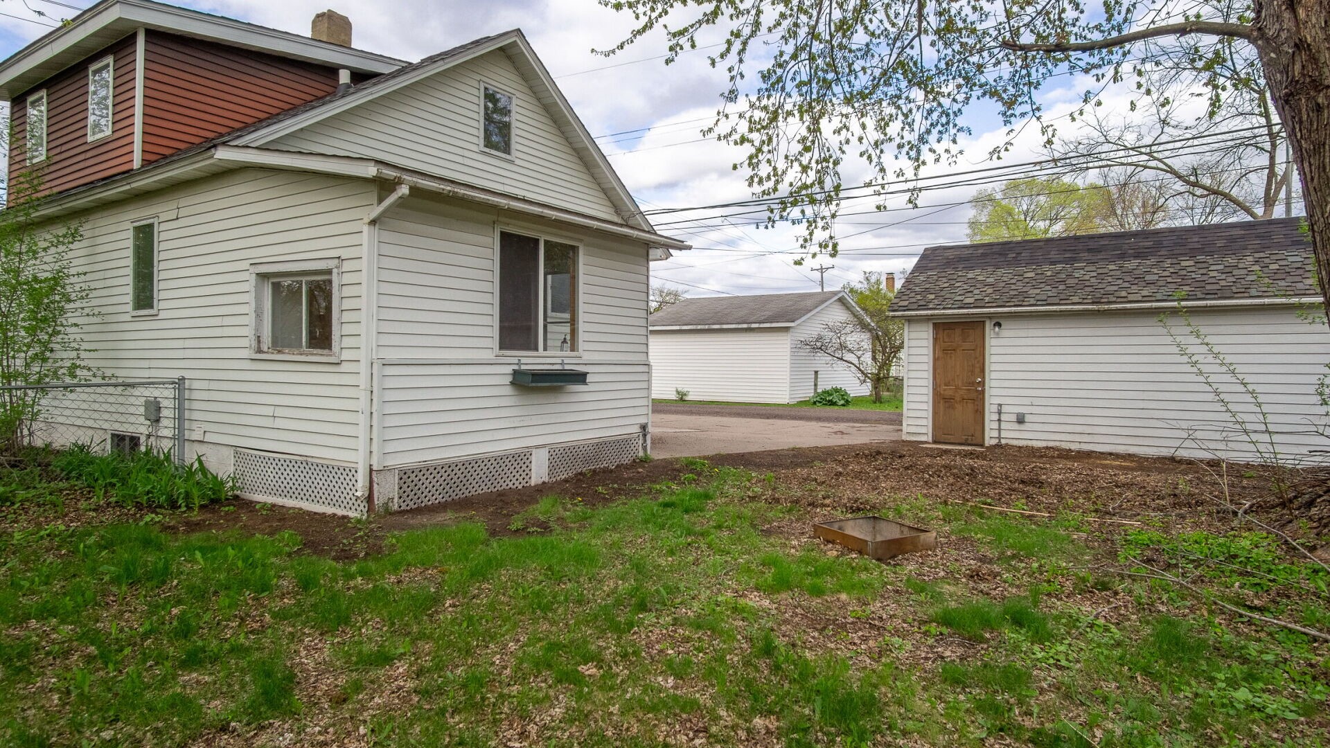 113 W Linden Street