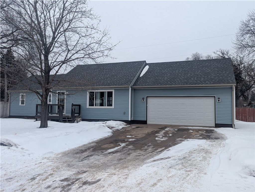 Photo of 1504 Mitscher Avenue, Eau Claire, WI 54701 (MLS # 1598253)