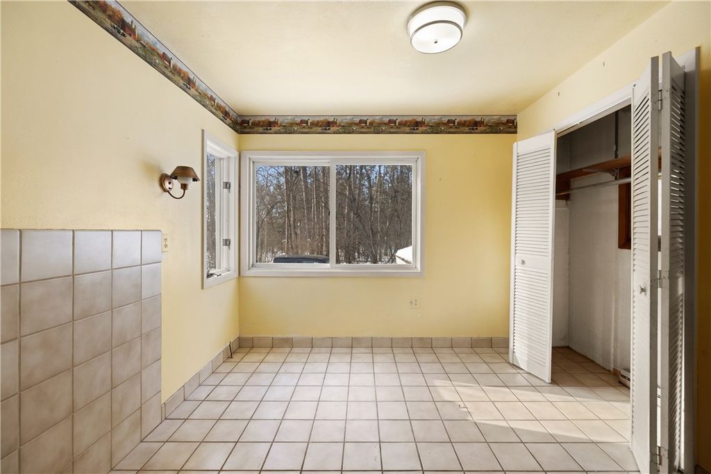 Photo of 2312 Hillside Road, Altoona, WI 54720 (MLS # 1597857)