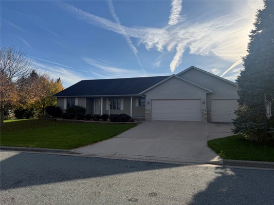 911 WINDSONG LN, ONALASKA, WI 54650 - Image 8bcfefedf4f8f5dfca2e61ae3c39171c/2444821333