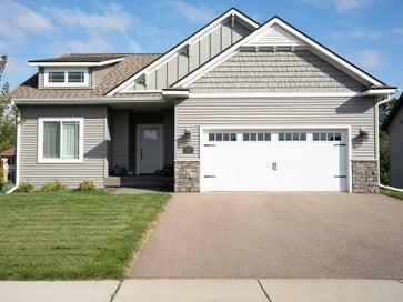 2024 Whistling Straits Drive Altoona WI 54720