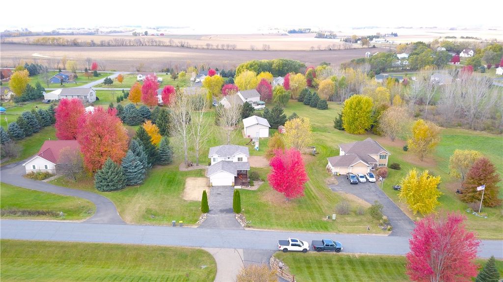 Photo of 882 162nd Street, Hammond, WI 54015 (MLS # 1597182)