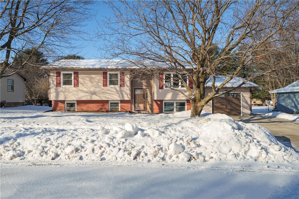 Photo of 711 S Wisconsin Street, Fall Creek, WI 54742 (MLS # 1597840)