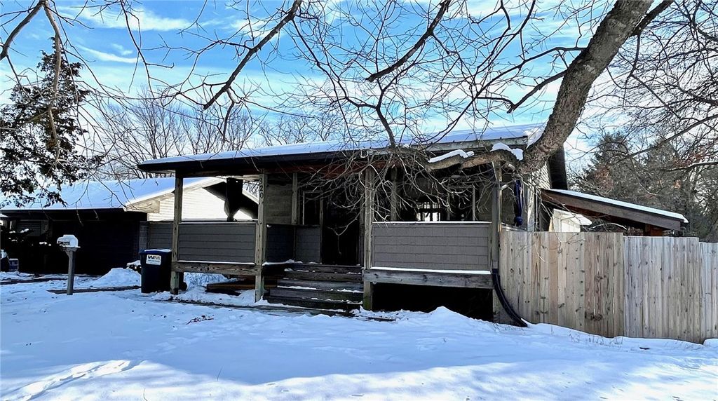 Photo of 320 15th Avenue W, Menomonie, WI 54751 (MLS # 1597327)