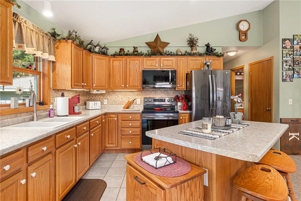 Chetek, Wisconsin 54728, United States, 3 Bedrooms Bedrooms, ,3 BathroomsBathrooms,Residential,Active,53584