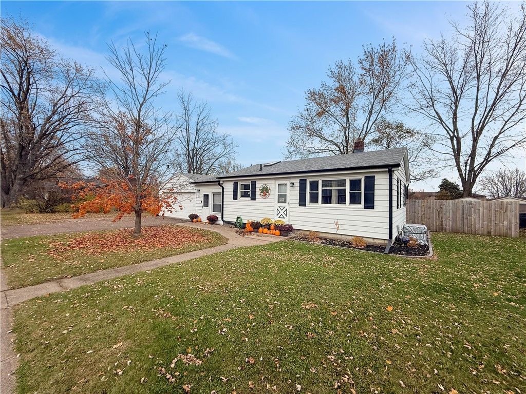 Photo of 213 E Wisconsin Street, Chippewa Falls, WI 54729 (MLS # 1597004)