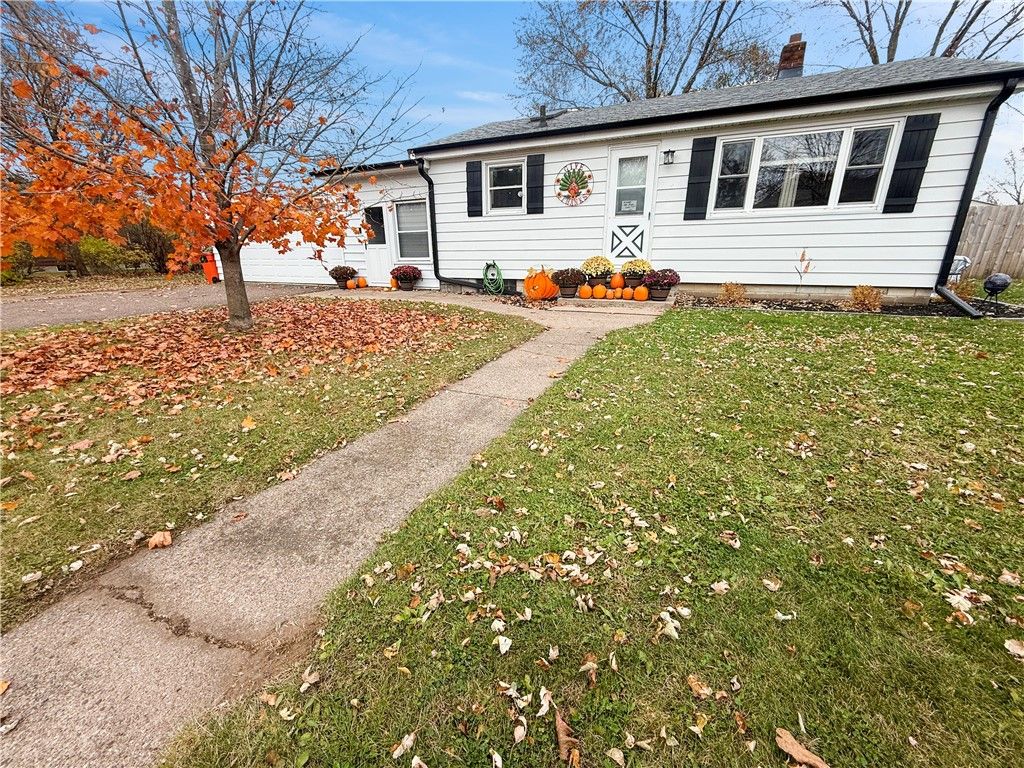 Photo of 213 E Wisconsin Street, Chippewa Falls, WI 54729 (MLS # 1597004)