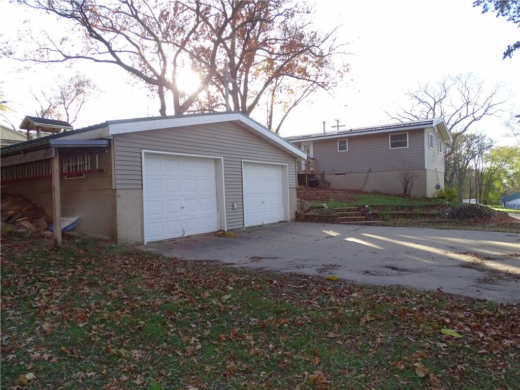 Photo of 812 11th Avenue E, Durand, WI 54736 (MLS # 1596952)