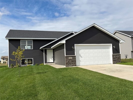 1825 CYPRESS TRL, NEW RICHMOND, WI 54017 - Image bdda7860c5615134e986cebb011bc0b2/920590891