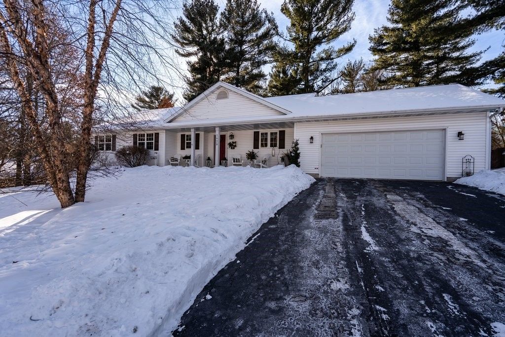 Photo of 1628 Old English Road, Altoona, WI 54720 (MLS # 1598228)