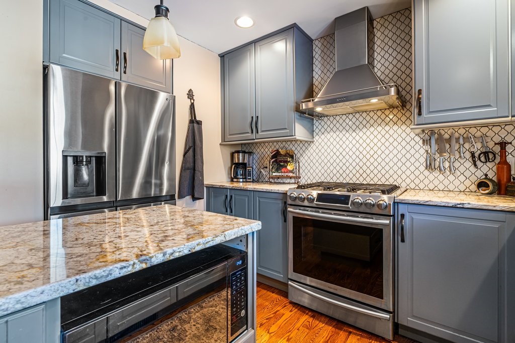 1628 Old English Road