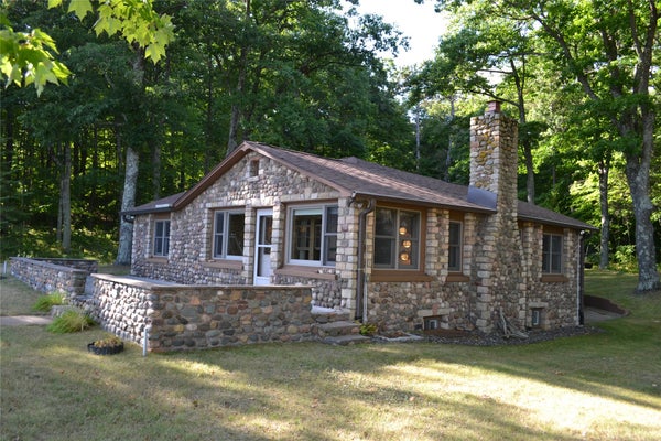 12431 W LAKE ST, HAYWARD, WI 54843 - Image ca3e4a4b3f7fc96a5e5a935309e628b0/543731587